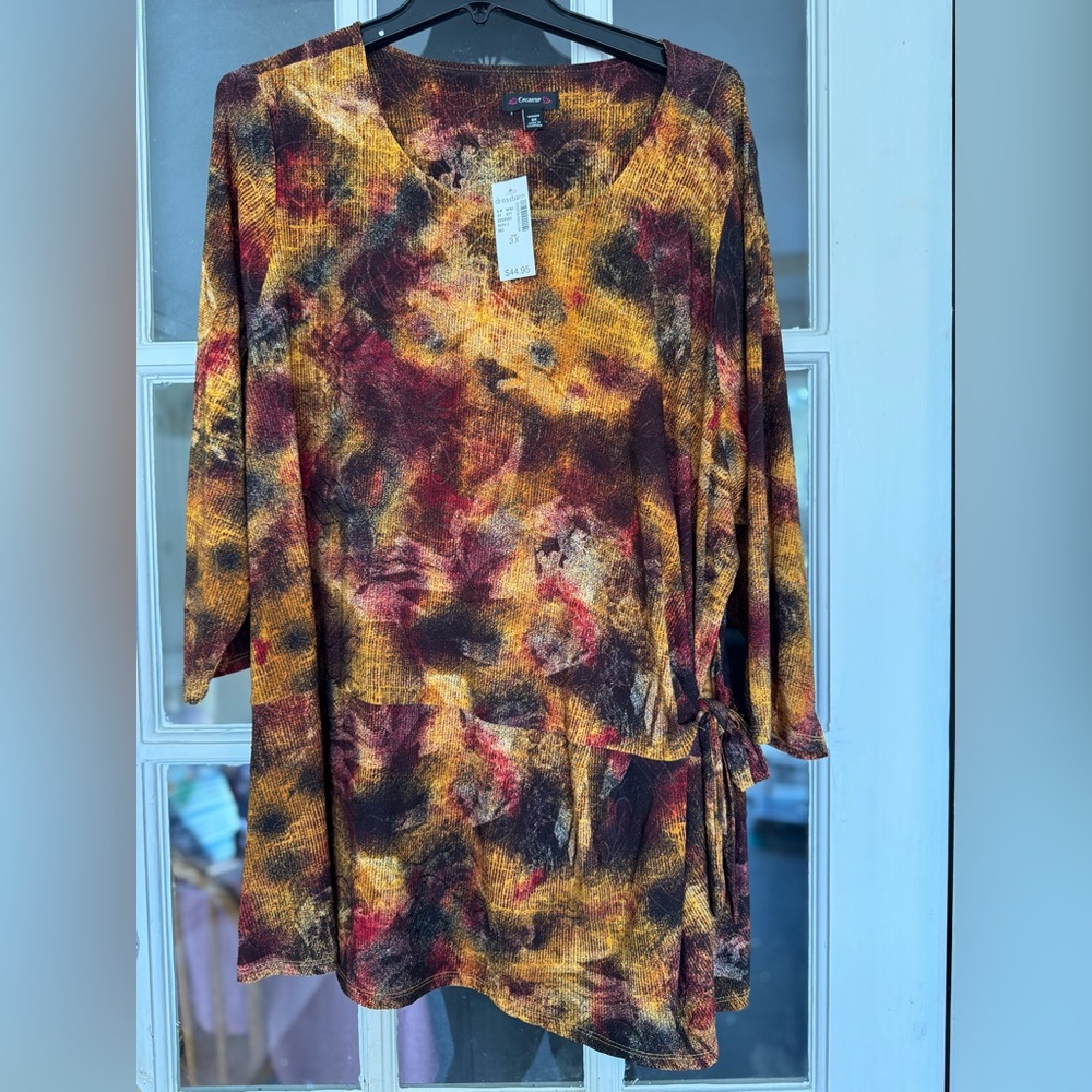 Dressbarn Maroon and Gold Textured Blouse